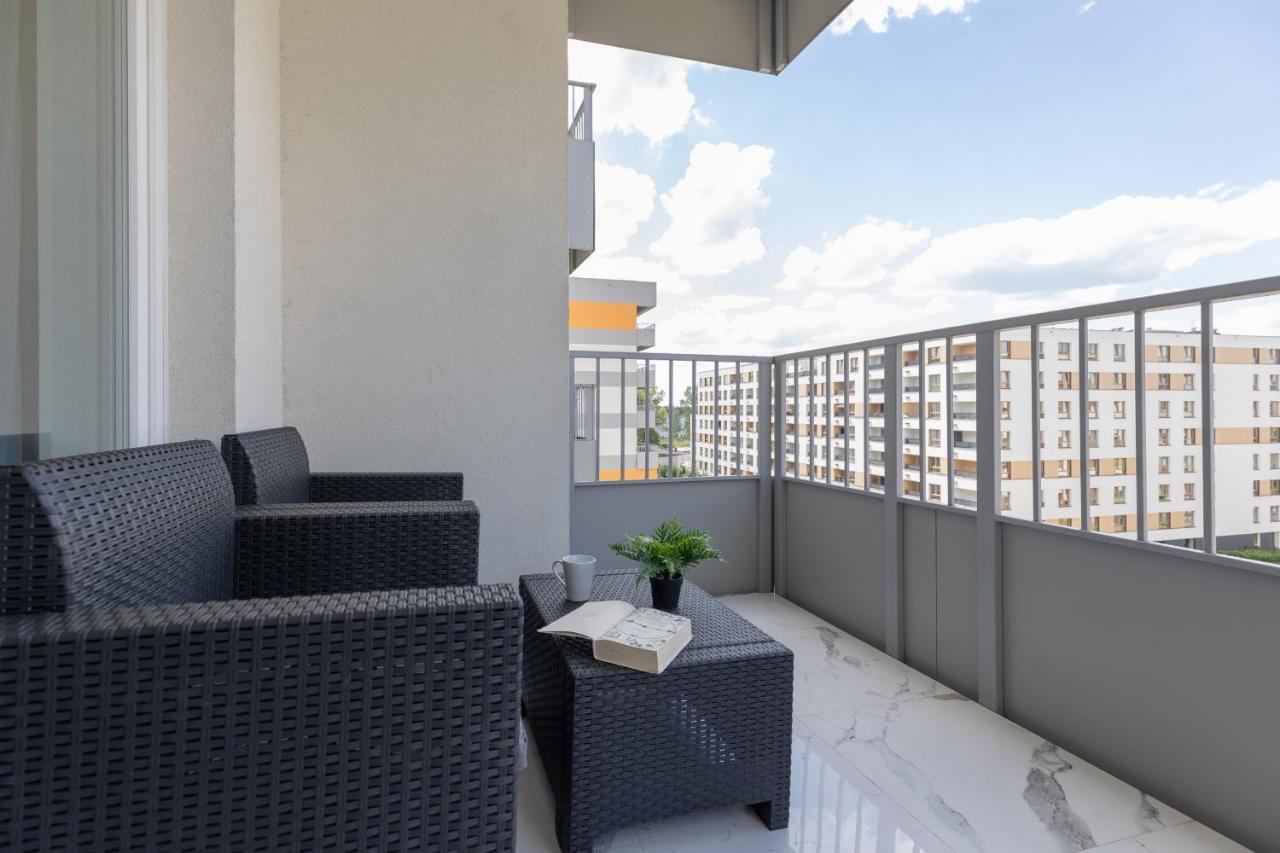 Elegant Apartments With Balcony & Parking Warsaw By Noclegi Renters 外观 照片