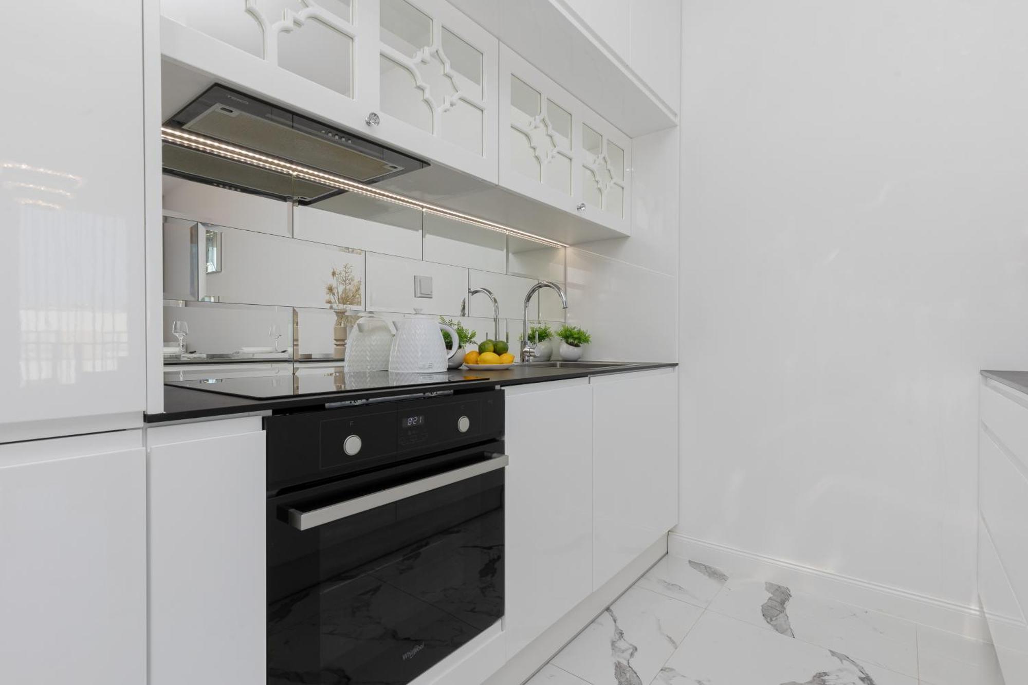 Elegant Apartments With Balcony & Parking Warsaw By Noclegi Renters 外观 照片