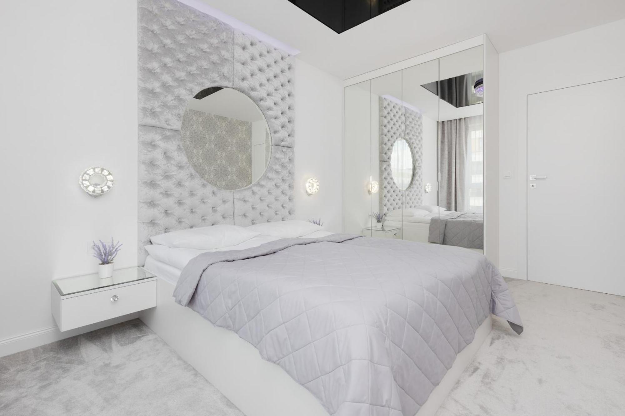 Elegant Apartments With Balcony & Parking Warsaw By Noclegi Renters 外观 照片