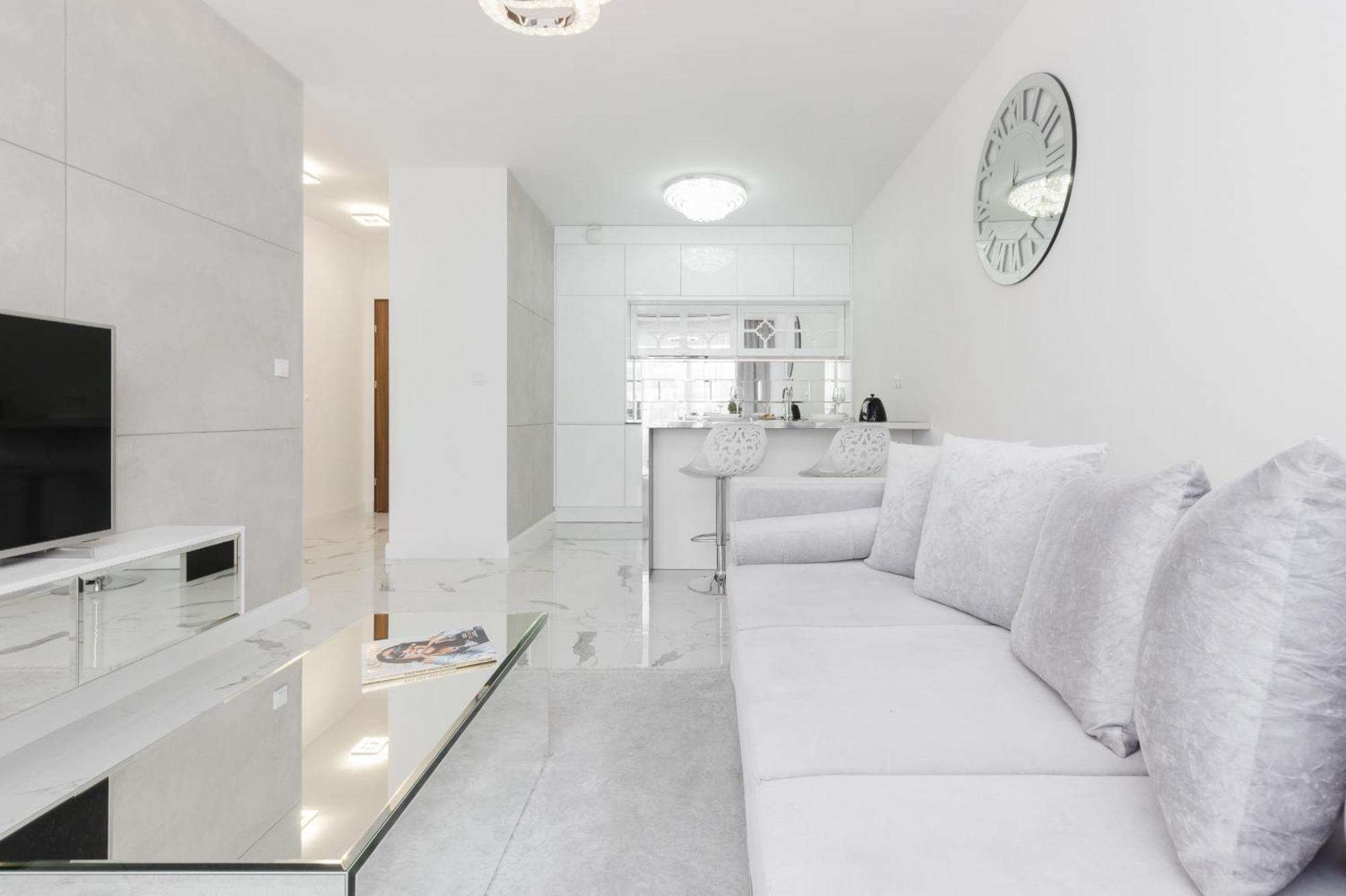 Elegant Apartments With Balcony & Parking Warsaw By Noclegi Renters 外观 照片